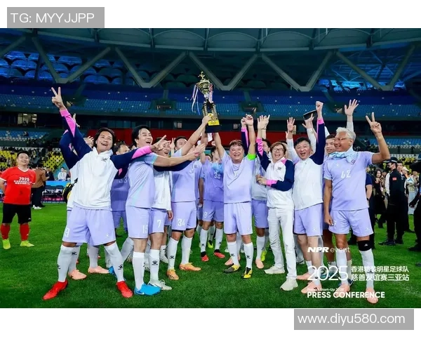 足球明星最新动态揭秘他们在赛场内外的精彩表现与慈善活动 足球明星最新动态揭秘他们在赛场内外的精彩表现与慈善活动